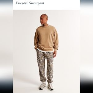 Abercrombie & Fitch Camo Sweatpants
